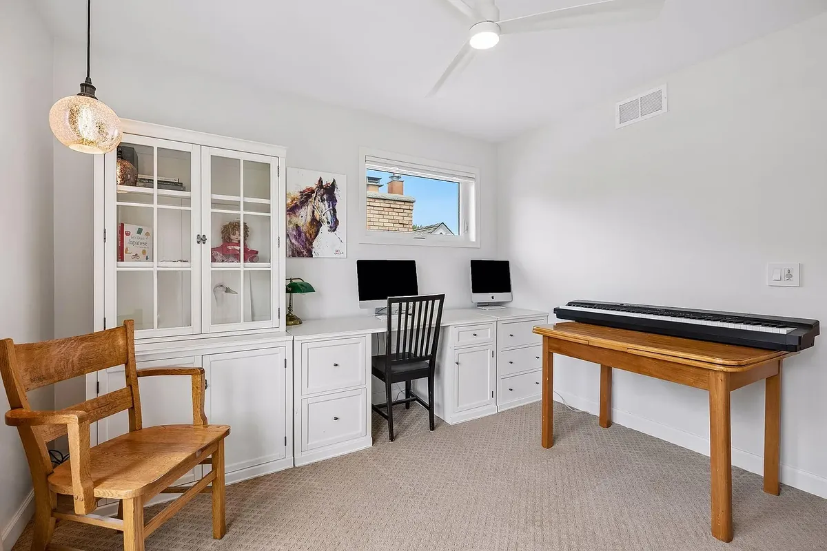 A room before unwanted items are removed