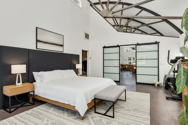 The same bedroom, renovated in a Modern style
