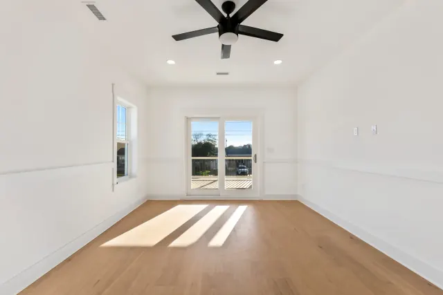 An empty dining room